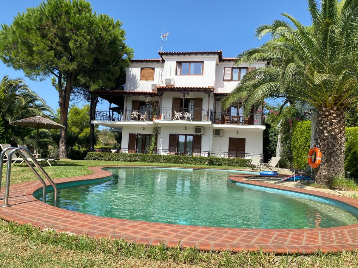 Villa Xanthippi Ajía Paraszkeví Kültér fotó