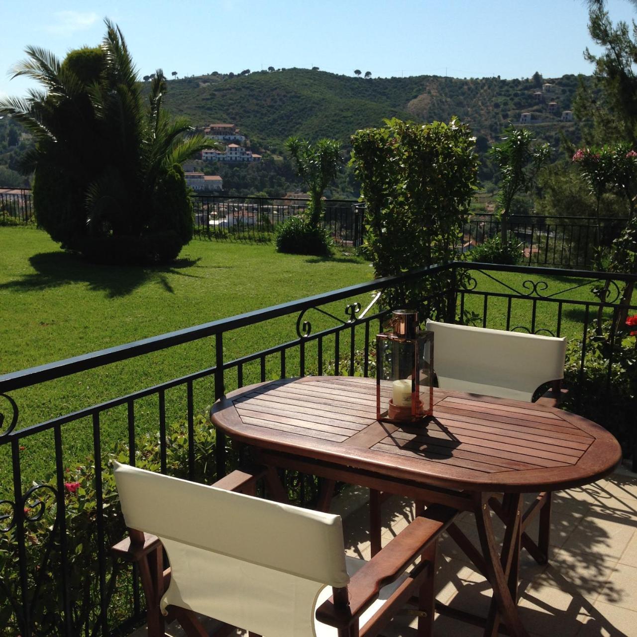 Villa Xanthippi Ajía Paraszkeví Kültér fotó
